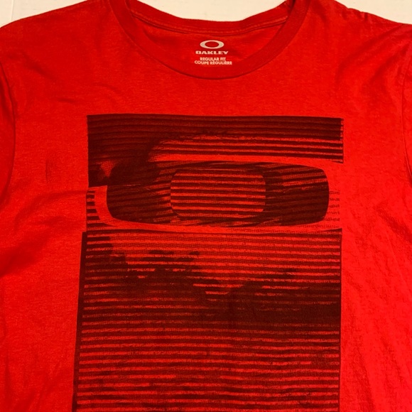 Oakley O Logo Red Graphic Short Sleeve T-Shirt Adult Mens Size L - Picture 3 of 4